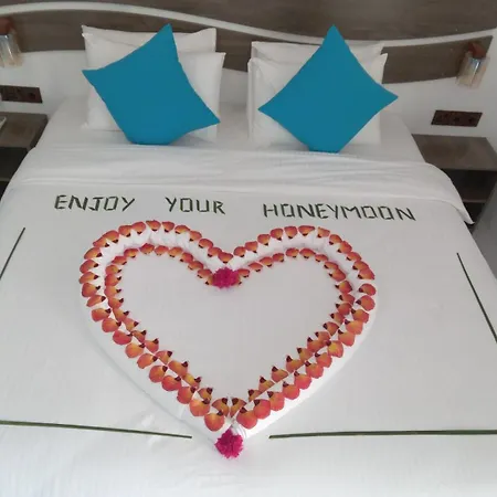 Nikabliss Dhigurah-3