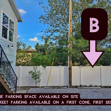 The Catherine - 1 Mile To Downtown - 2 King Beds - Sleeps 5-2