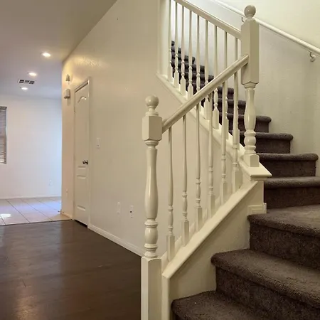 Extended Stay 3 Or 4 Beds Cozy Smart Home Living-3