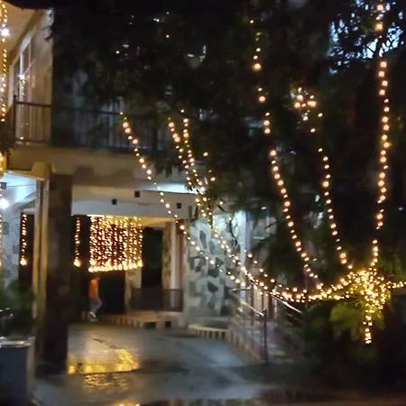 Little Rose Inn-3