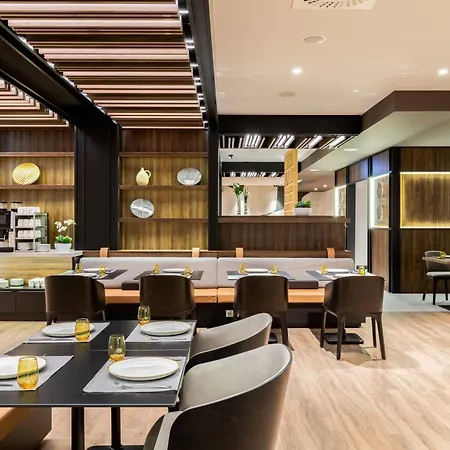 Ac Hotel By Marriott Bratislava Old Town-2