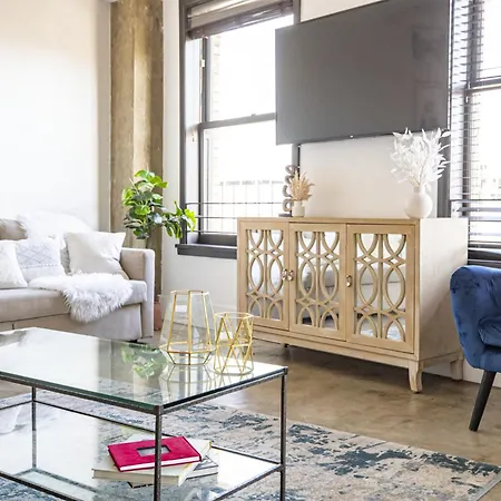 Urban 1-Bedroom Apartment-2
