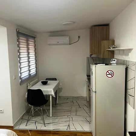 Apartman Dami-2