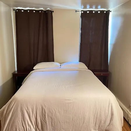 One Bedroom By Month Next To Bronx Zoo-2