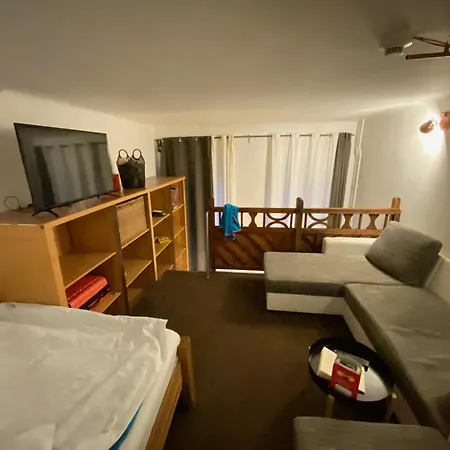 Cityflair Berlin Apartments & Rooms-3