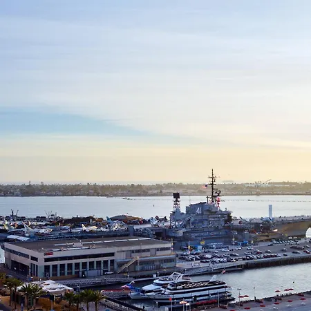 Springhill Suites By Marriott San Diego Downtown/Bayfront-3