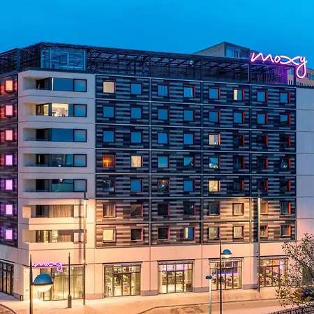 Moxy London Stratford-2