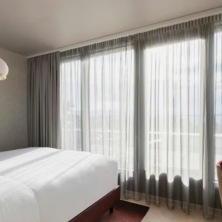 Residence Inn By Marriott Geneva City Nations-2