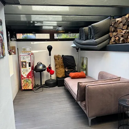Moebliertes Apartment Hannover-City Mit Eigenem Garten, Nur 7 Min Zu Fuss Zum Hbf!-3