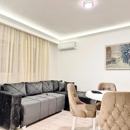 Modern Central Apartments Renovated-3