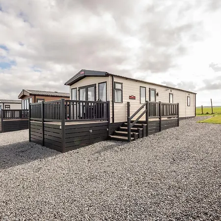 Lodge No 10 - St Andrews Lodge Park-2