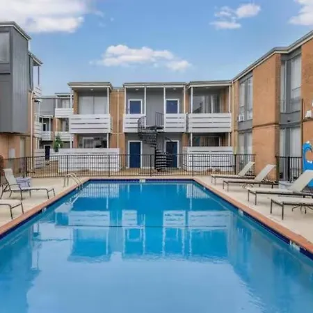 Inviting And Spacious Apartment In Houston Near Kemah Boardwalk And Nasa Space Center-2