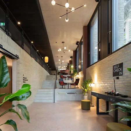 Tailormade Hotel LEO St Gallen-3