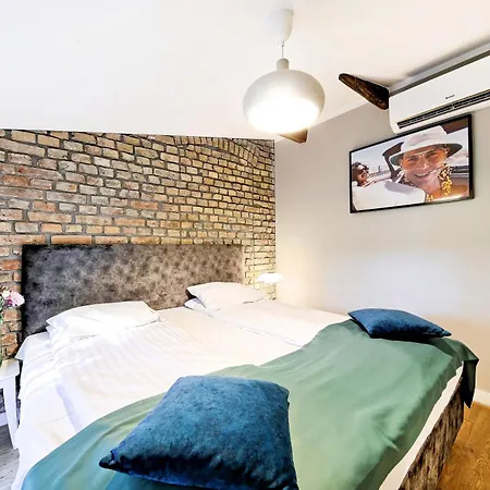 Apartamenty Cinema-2