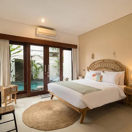 Villa Whisper Beautiful Beach Side Villa Large Garden Parking-2