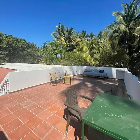 Sugarloaf Beach House&Surf Lodge-2