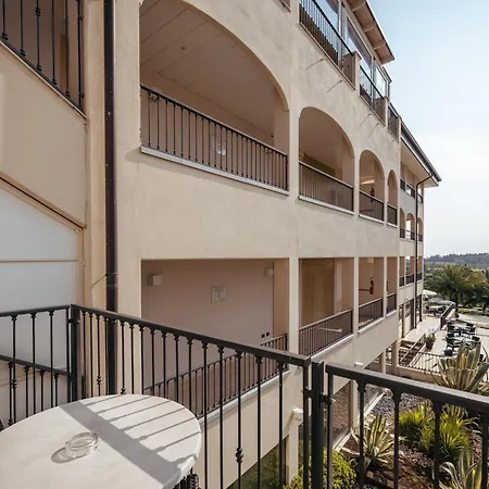 Villa Luisa Resort & Luxury Apartments-3
