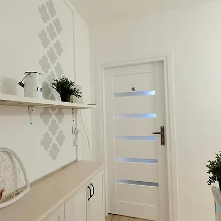 Downtown Room-2