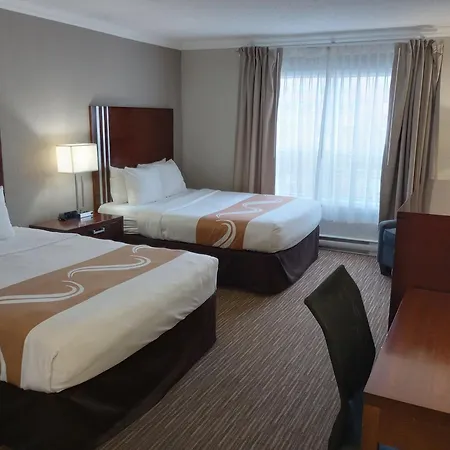 Quality Inn Downtown Inner Harbour-3