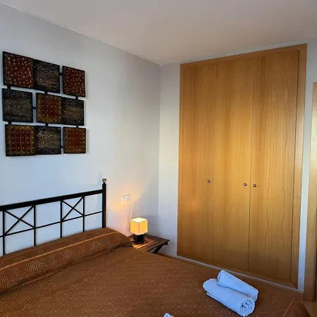 Apartamento Planta Baja Con Piscina En El Edificio Royal Marine II-2