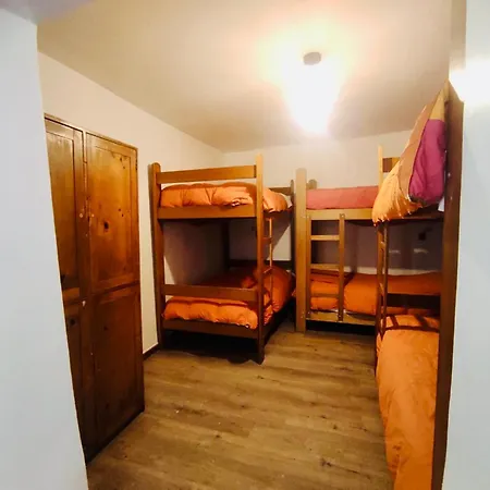 Flying Dog Hostel Cusco-2