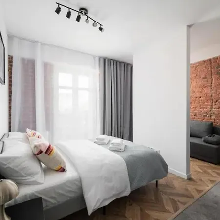 Bk Studio - Cozy And Modern Close To National Stadium-2