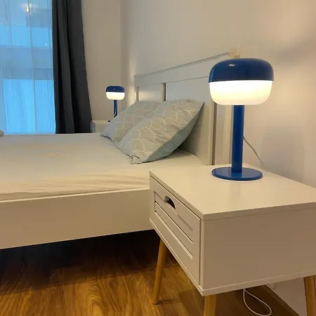Urban Glow, 2 Bedroom Cosy Apartment - Coresi Mall-2
