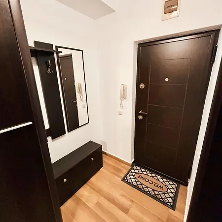 Holidayhaven 2 Rooms Near Palas Mall-2