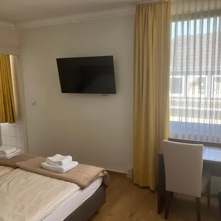 Hotel Mercedes - Self Check-In-2