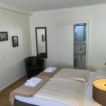 Hotel Mercedes - Self Check-In-3