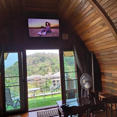 Seaview Eagles Nest Cabins-2