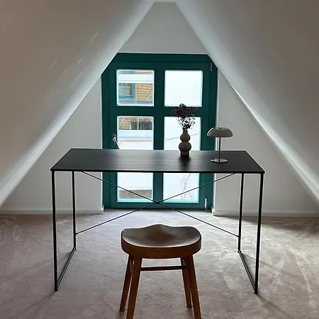 Design Studio in Hinterhof-Remise-3