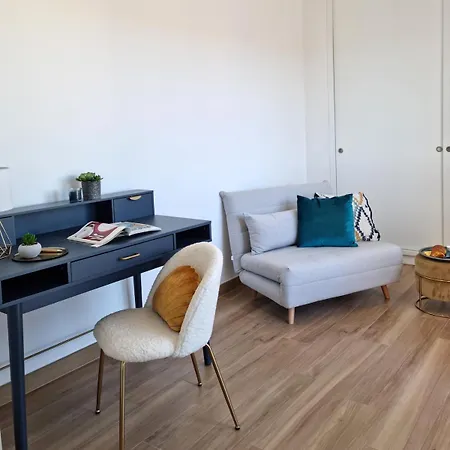 Attico Con Terrazza Panoramica E Box Privato Vicino Ponte Milvio-3