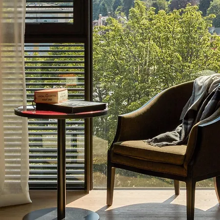 Roomers Baden-Baden, Autograph Collection-3