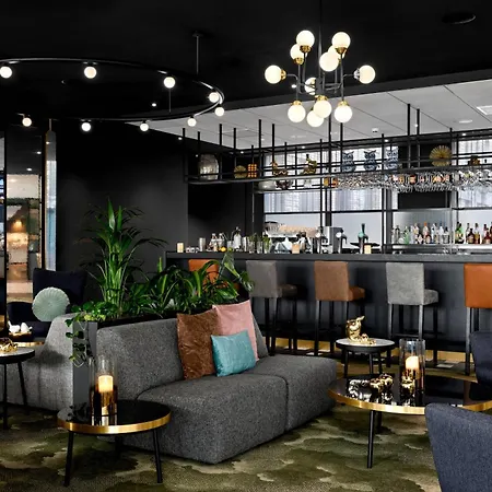 Renaissance Amsterdam Schiphol Airport Hotel-3