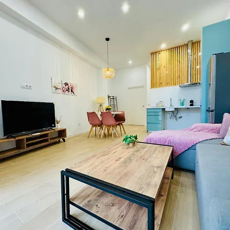 Loft 3 - Space & Conform Close To Center-3