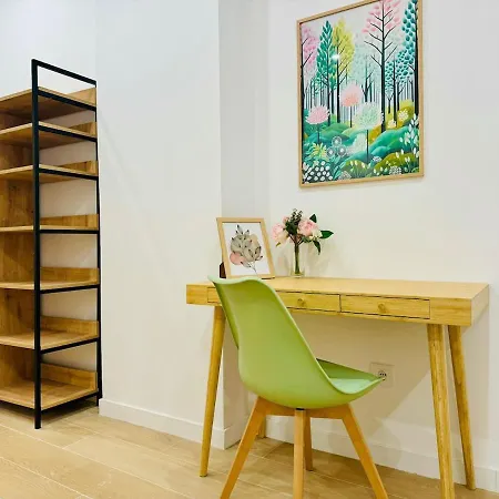 Loft 1 - Space & Conform Close To Center-2