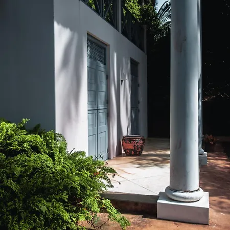 Koggala Lake Villas 1 & 2 With 5 Bedrooms-2