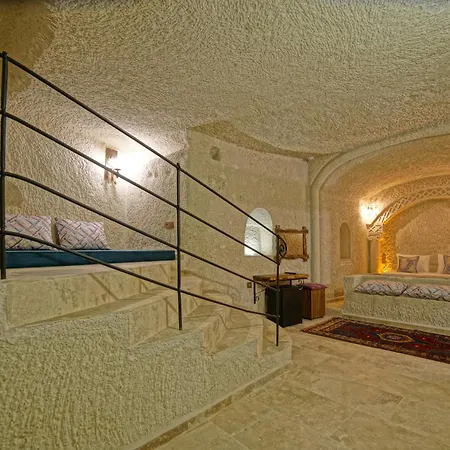 Risus Cave Suites-2