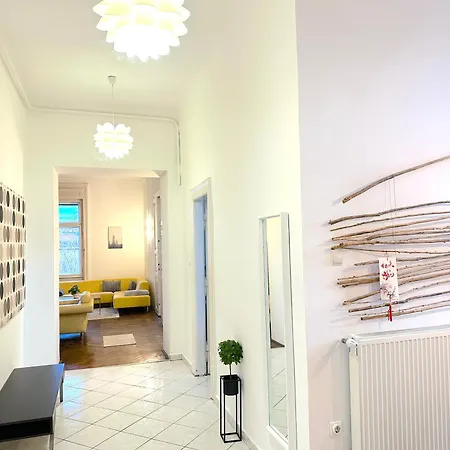 Stunning 150M2 3-Bedroom With Balcony-3