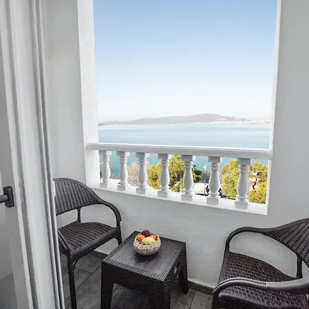 Camlik 87 Hotel Ayvalik-2