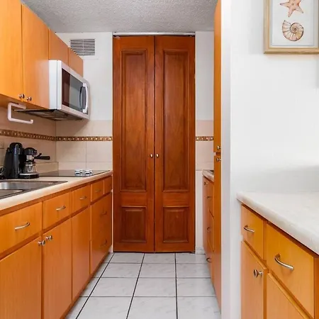 Spacious Beachfront Condo 2Br With Stunning Views-3