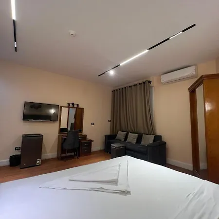 Space Room-2