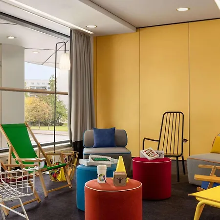 Vienna House Easy by Wyndham Berlin Friedrichshain-2