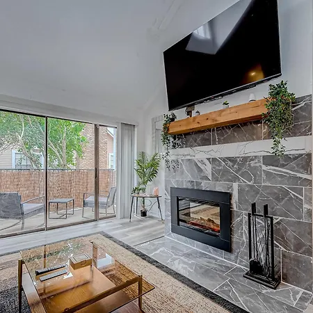 Upscale 1Br Condo In Med Center-3