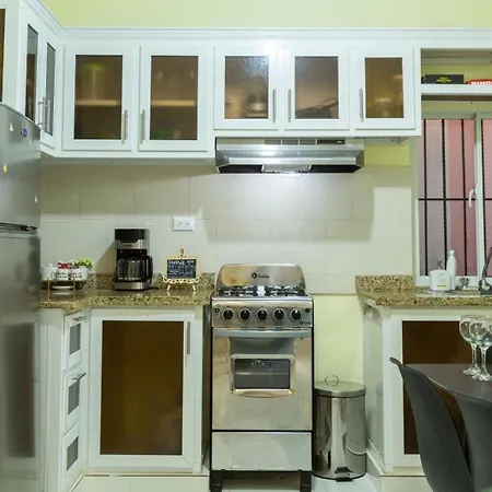 Air-Conditioning , Bbq, Downtown City, Just 3 Minutes From The Cable Car And The Beach-3