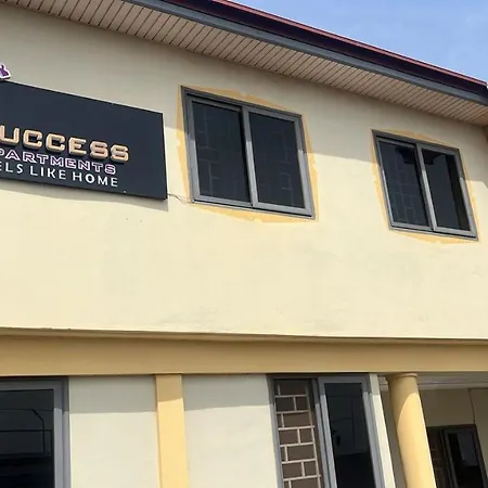 Best Bed & Breakfast - East Legon , Adjiringanor-2
