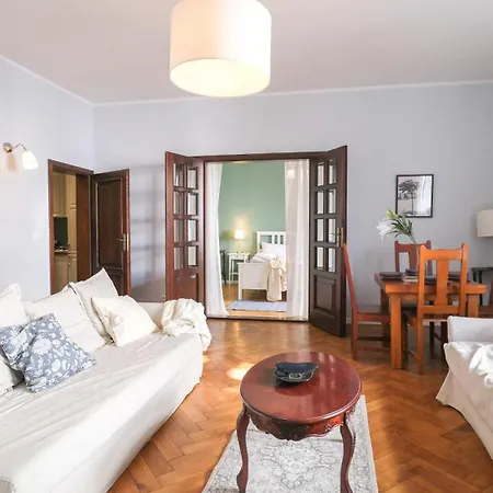 Vintage Apartments Florianska Street - By Hosty-2