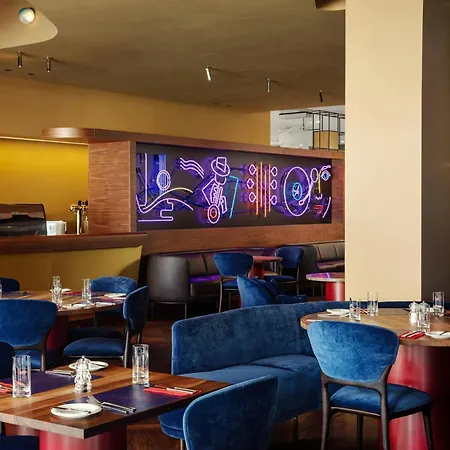 Courtyard By Marriott Brno-3