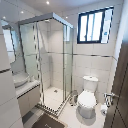 Modern, Central And Welcoming-3